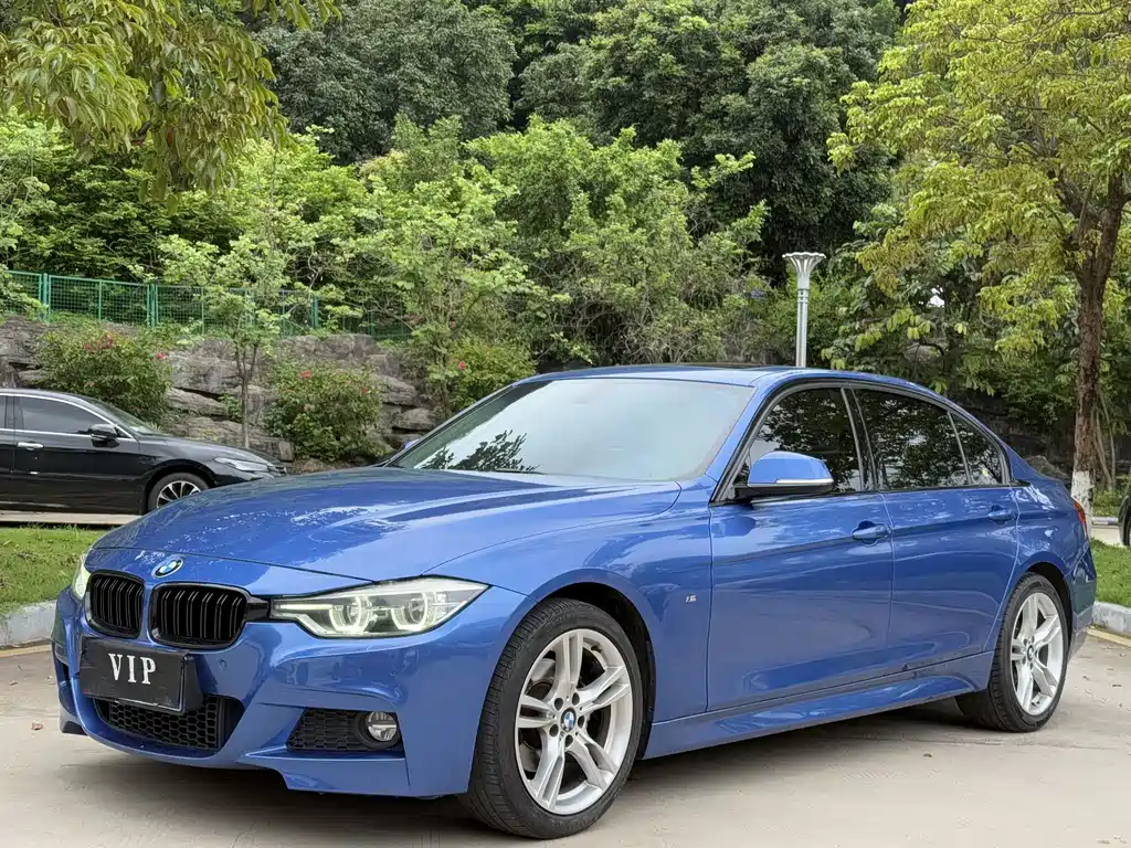 BMW 3 Series 2019 — фото 1
