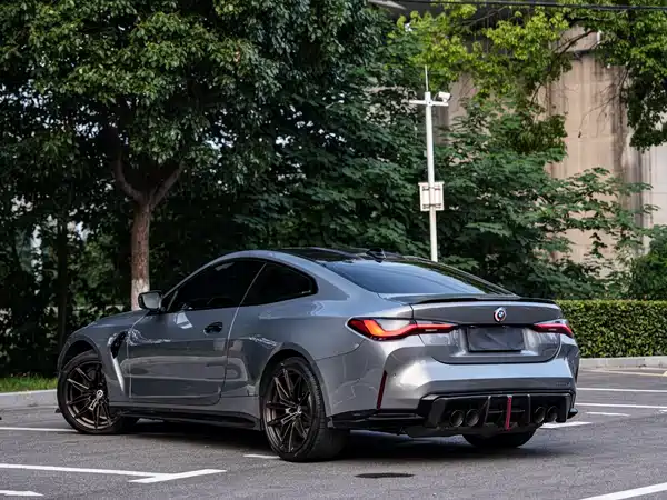 BMW M4 2023