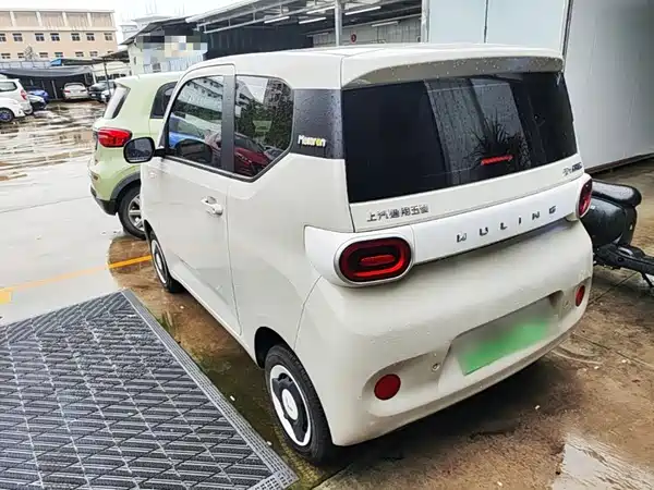Wuling Hongguang MINIEV 2025