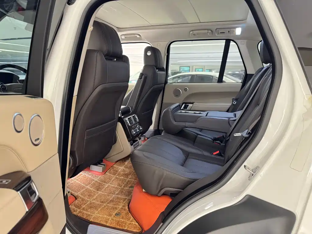 Land Rover Range Rover 2018 — фото 16