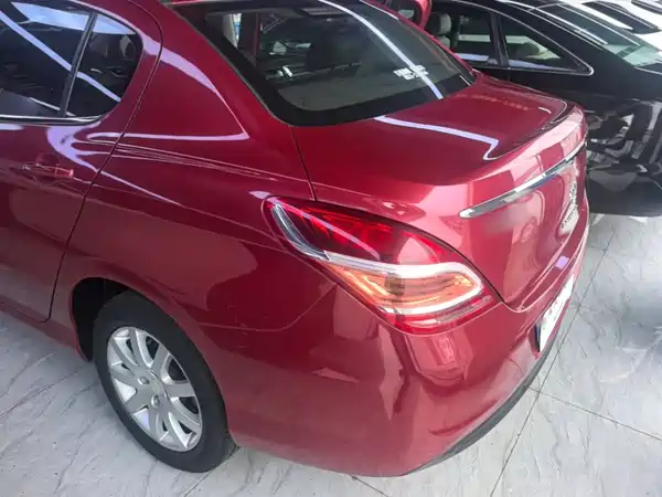 Peugeot 308 2016