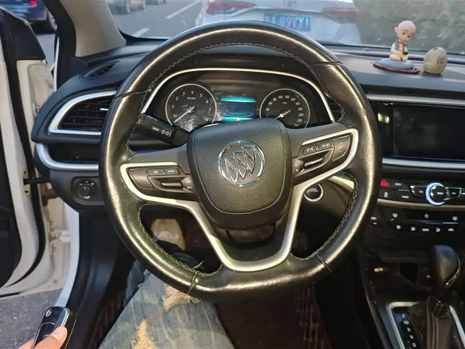 Buick Excelle 2018 — фото 15