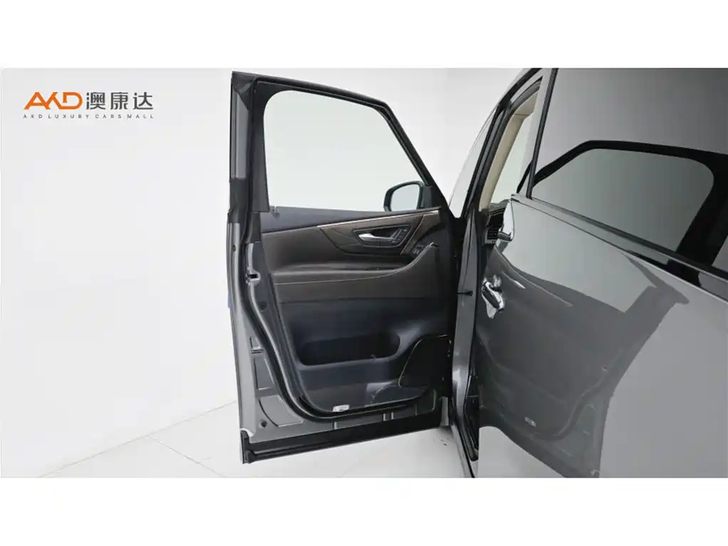 Toyota Vellfire 2023 — фото 11