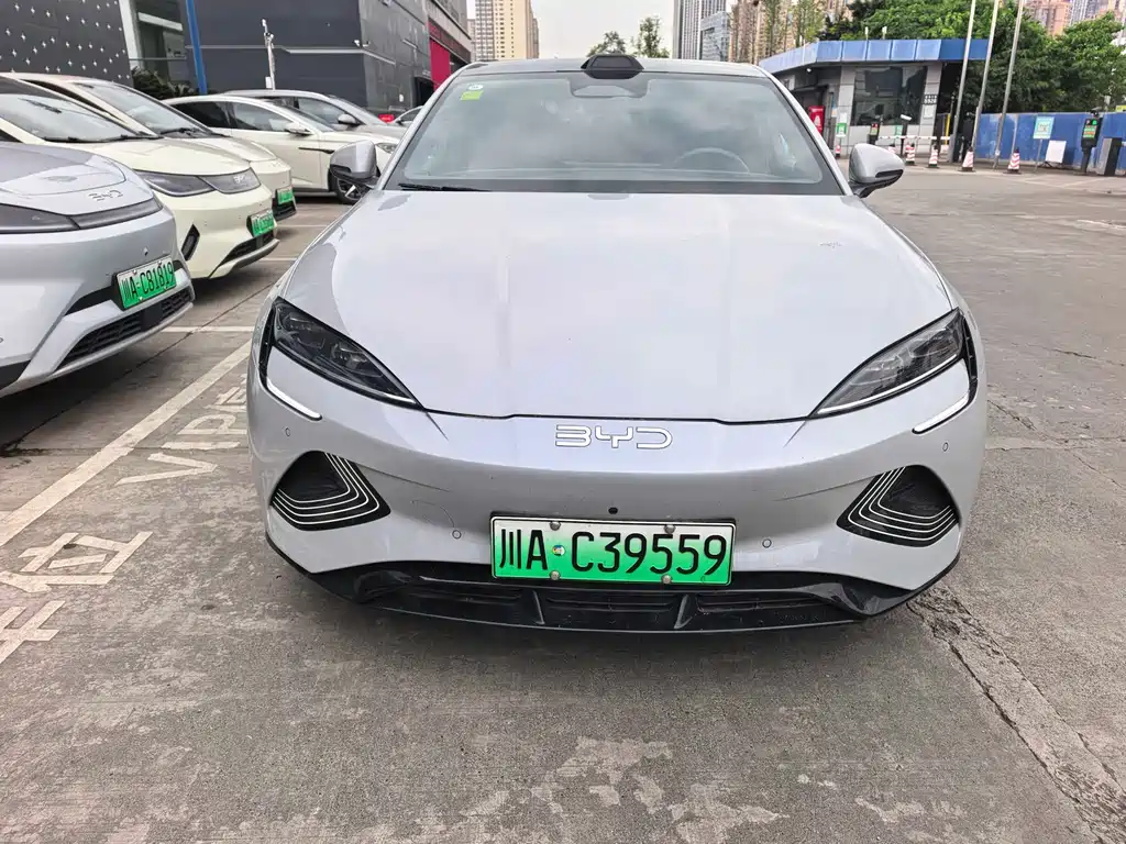 BYD Seal 2025 — фото 2