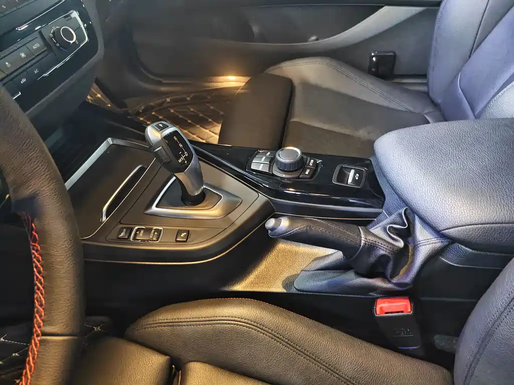 BMW 2 Series 2018 — фото 9