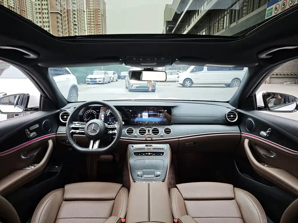 Mercedes-Benz E-Class 2023 — фото 5