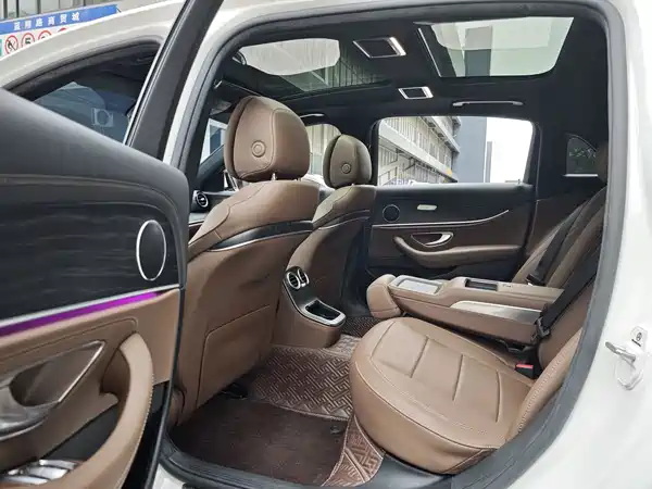Mercedes-Benz E-Class 2023