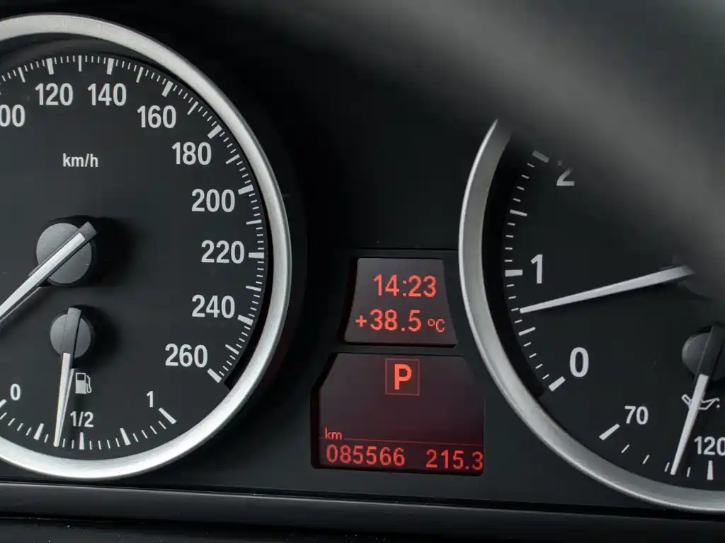 BMW X6 2014 — фото 11