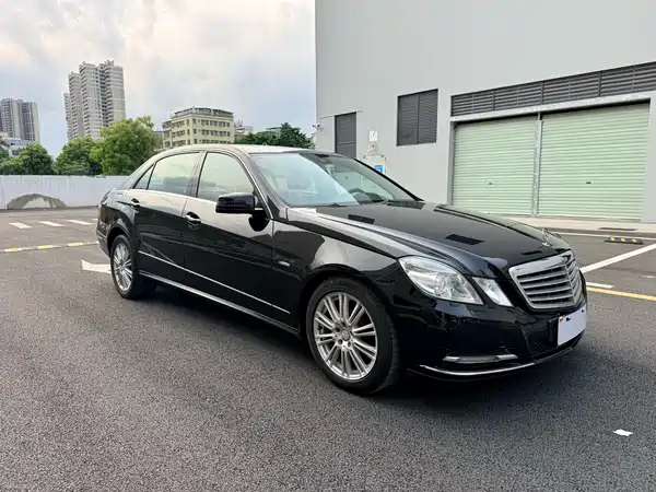 Mercedes-Benz E-Class 2012