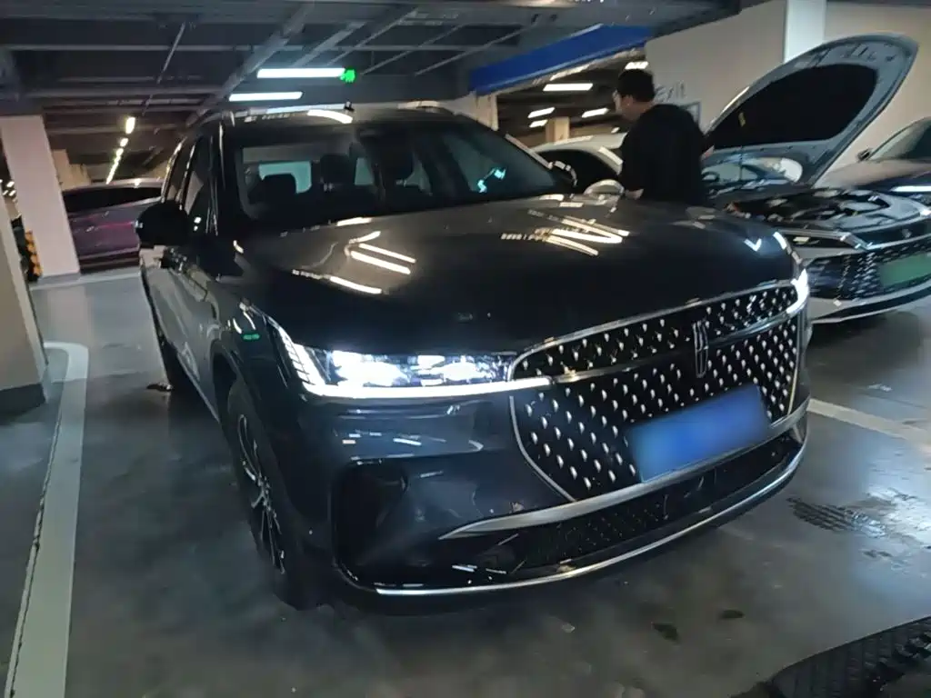 Lincoln Nautilus 2024