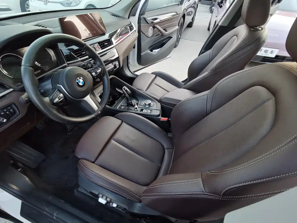BMW X1 2021 — фото 11