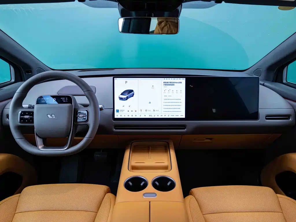 Li Auto i8 2025 — фото 10