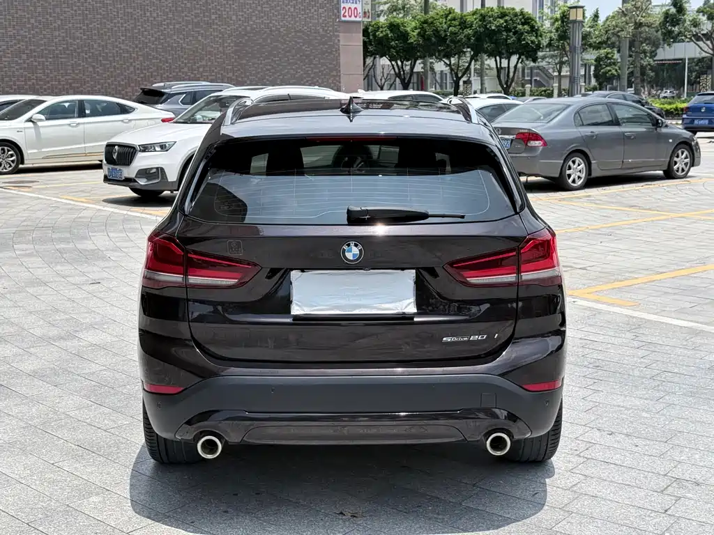 BMW X1 2021 — фото 8