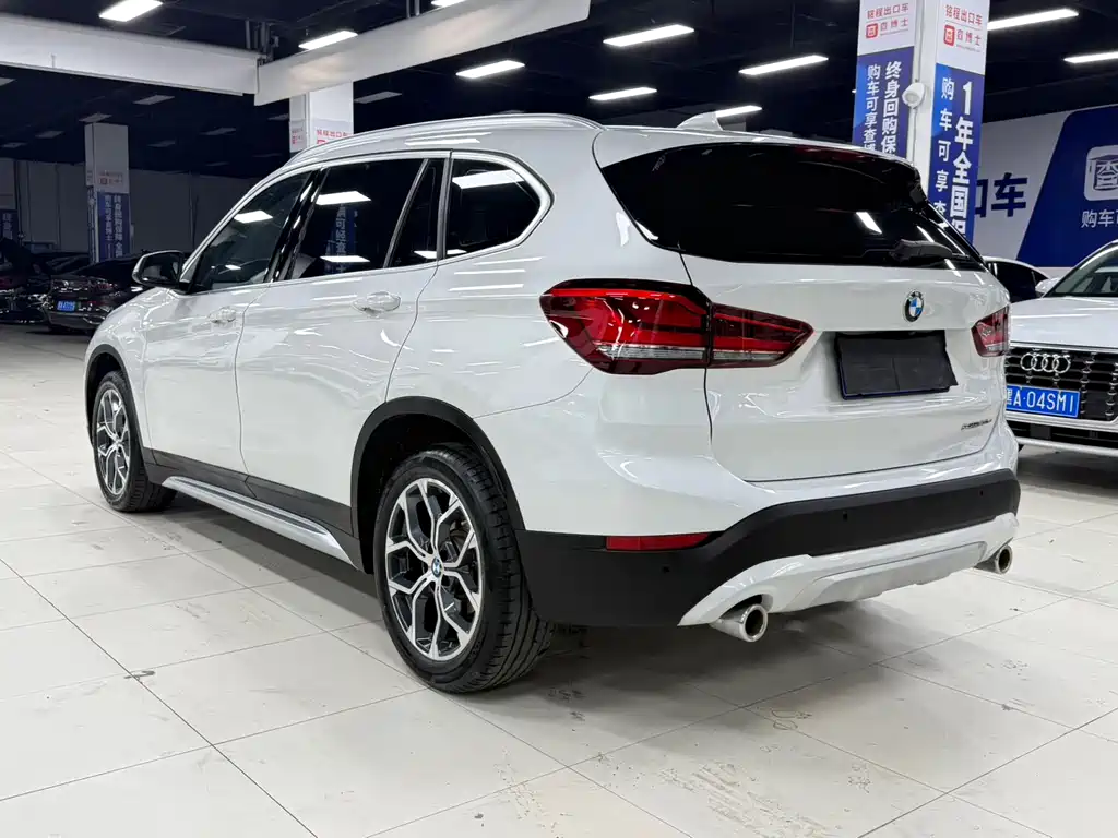 BMW X1 2022 — фото 7