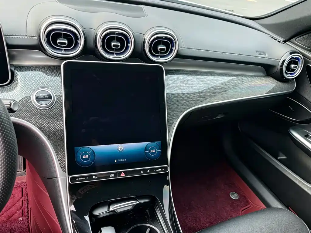 Mercedes-Benz C-Class 2024 — фото 11