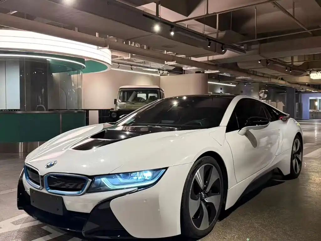 BMW i8 2018 — фото 4