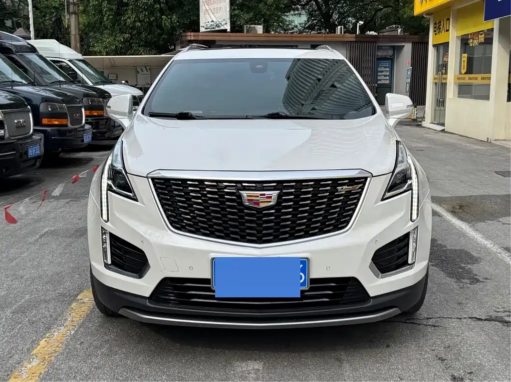 Cadillac XT5 2021 — фото 2