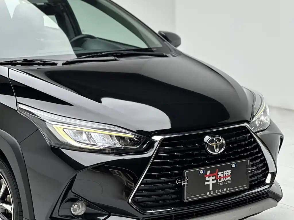 Toyota Yaris L 2021 — фото 11