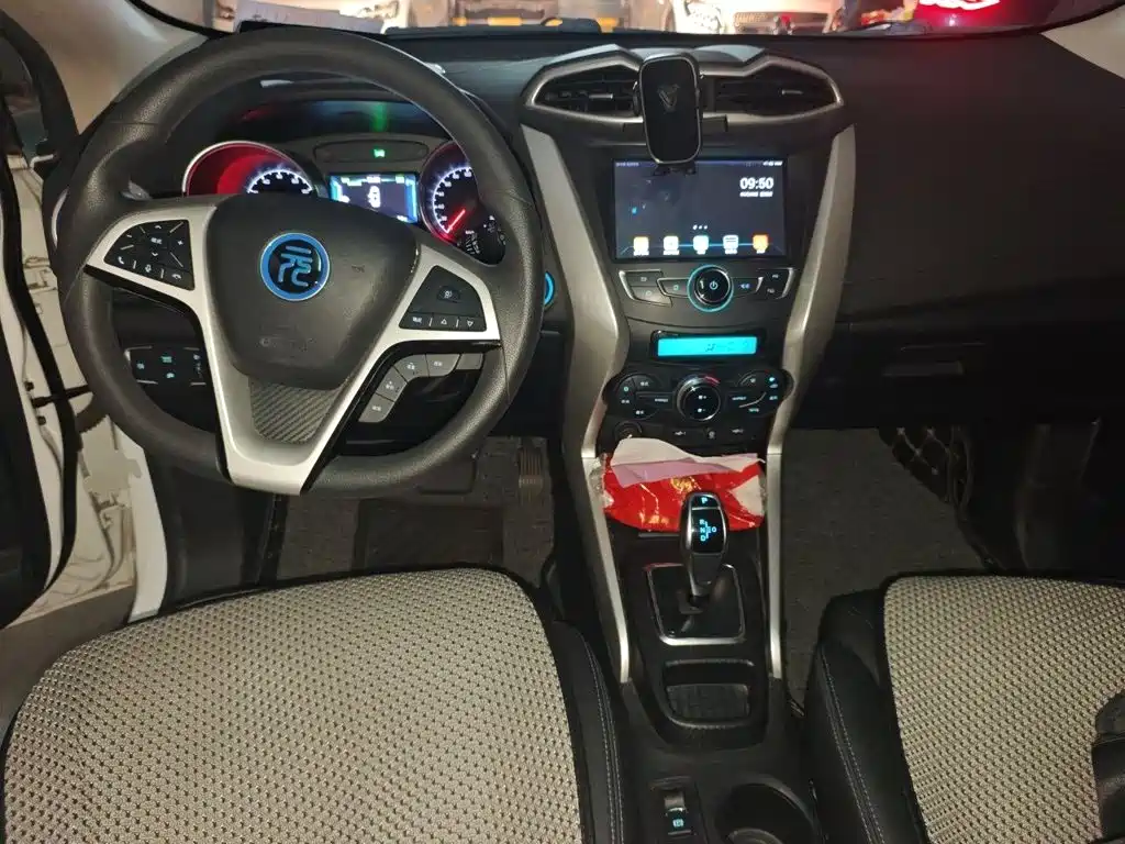 BYD Yuan EV 2019