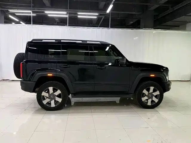 Beijing Off-Road BJ40 EREV 2025