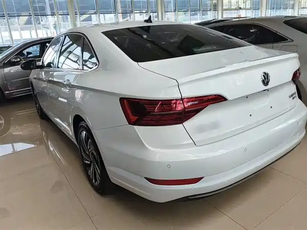Volkswagen Sagitar 2022