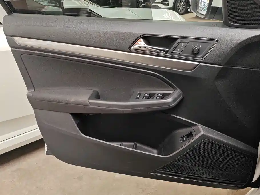 Volkswagen Lavida 2022