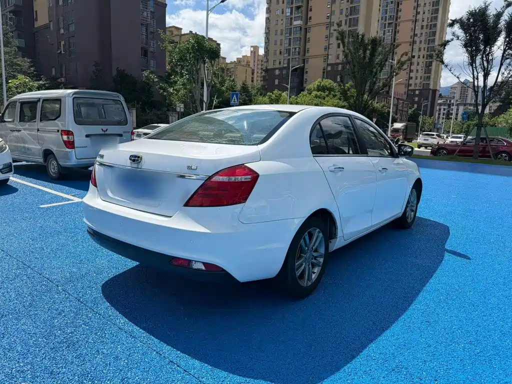 Geely Emgrand 2017
