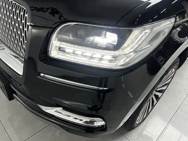 Lincoln Navigator 2023