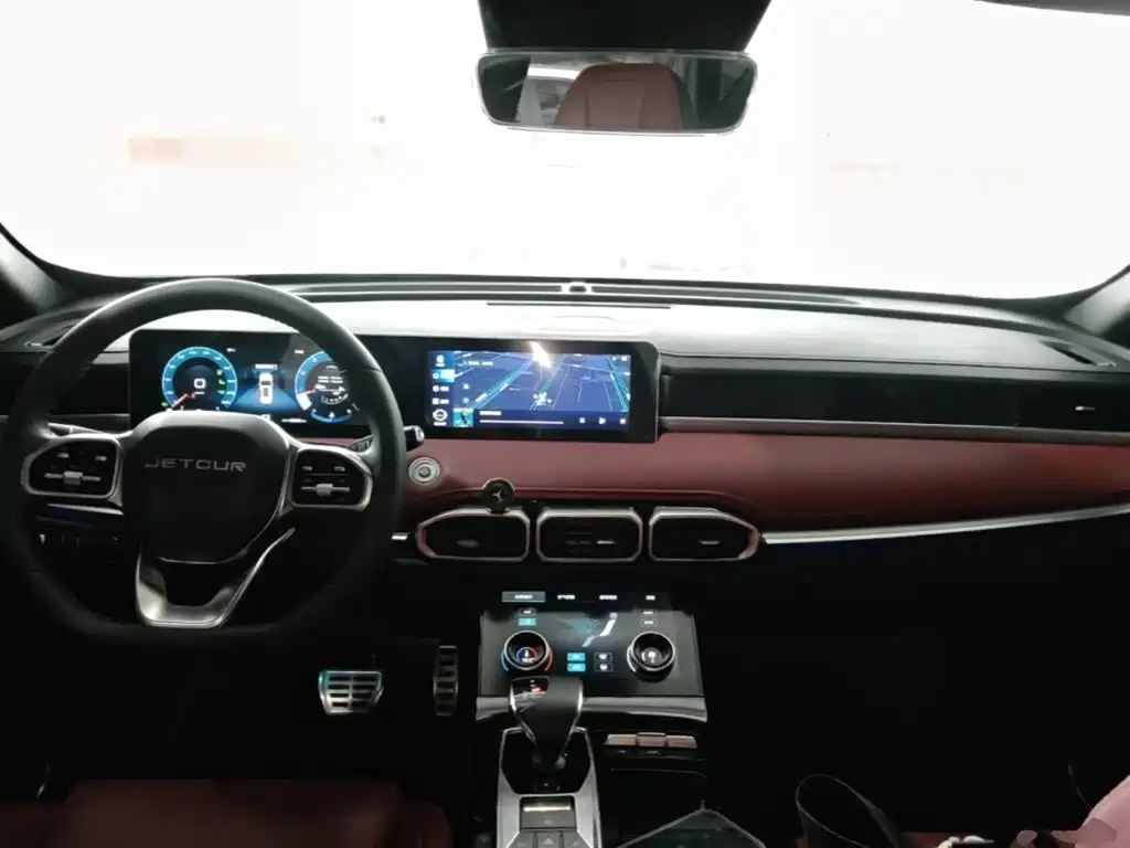 Jetour Jietu X70 PLUS 2023 — фото 10