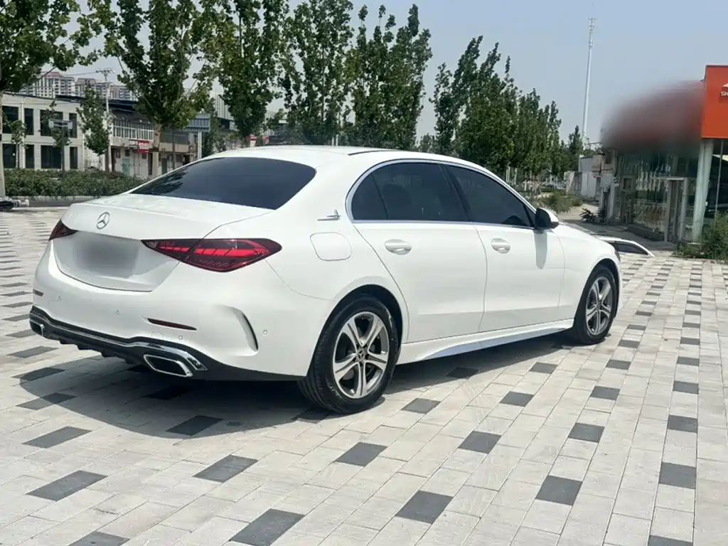 Mercedes-Benz C-Class 2022