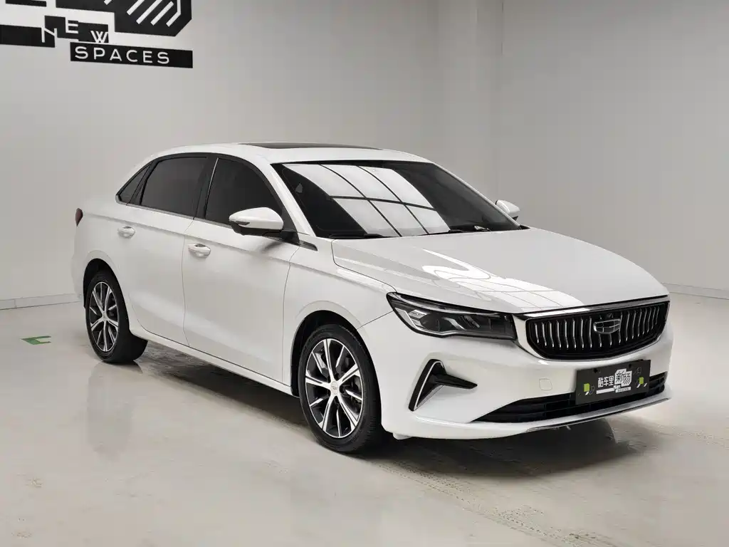 Geely Emgrand 2023