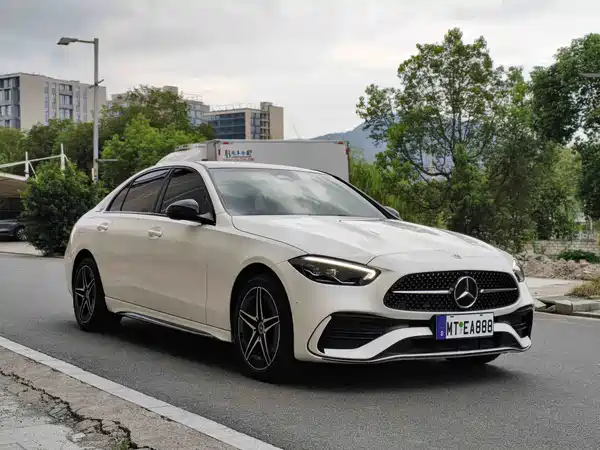 Mercedes-Benz C-Class 2023