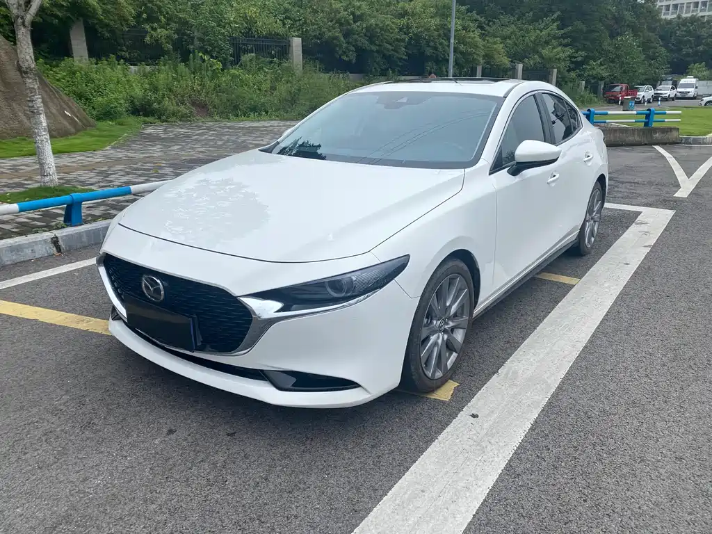 Mazda 3 Axela 2023