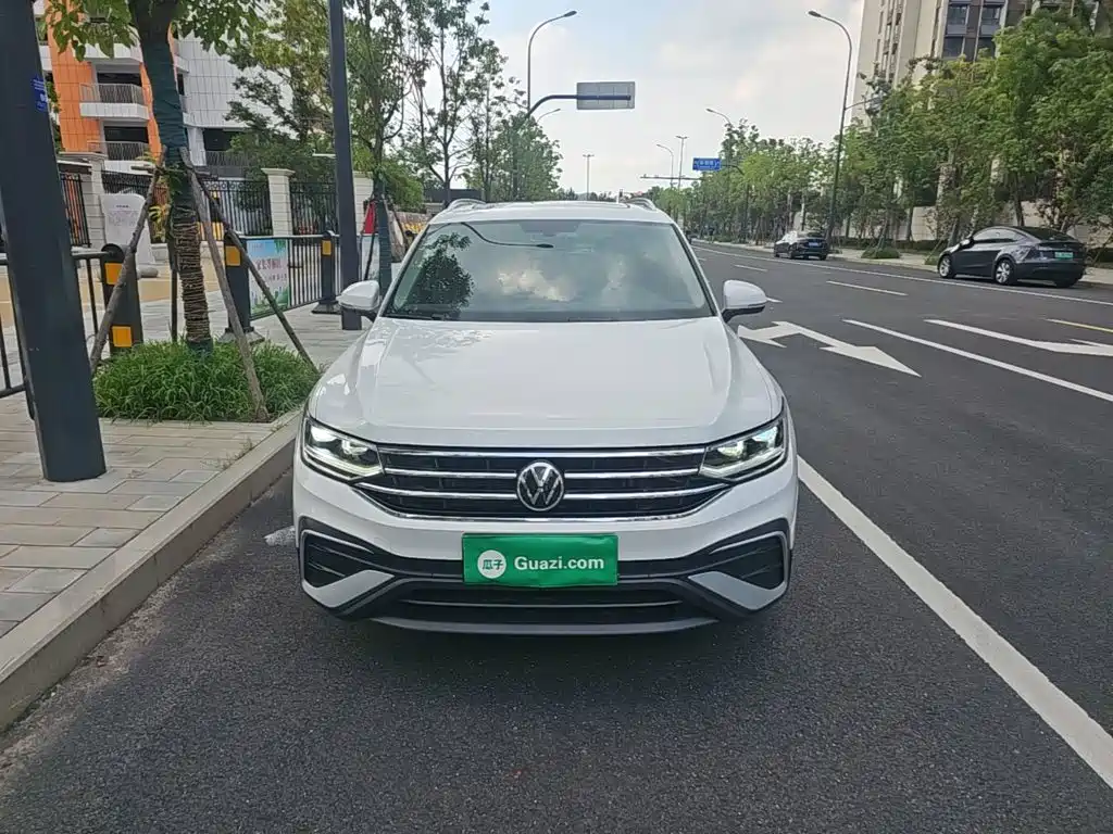 Volkswagen Tiguan L 2021