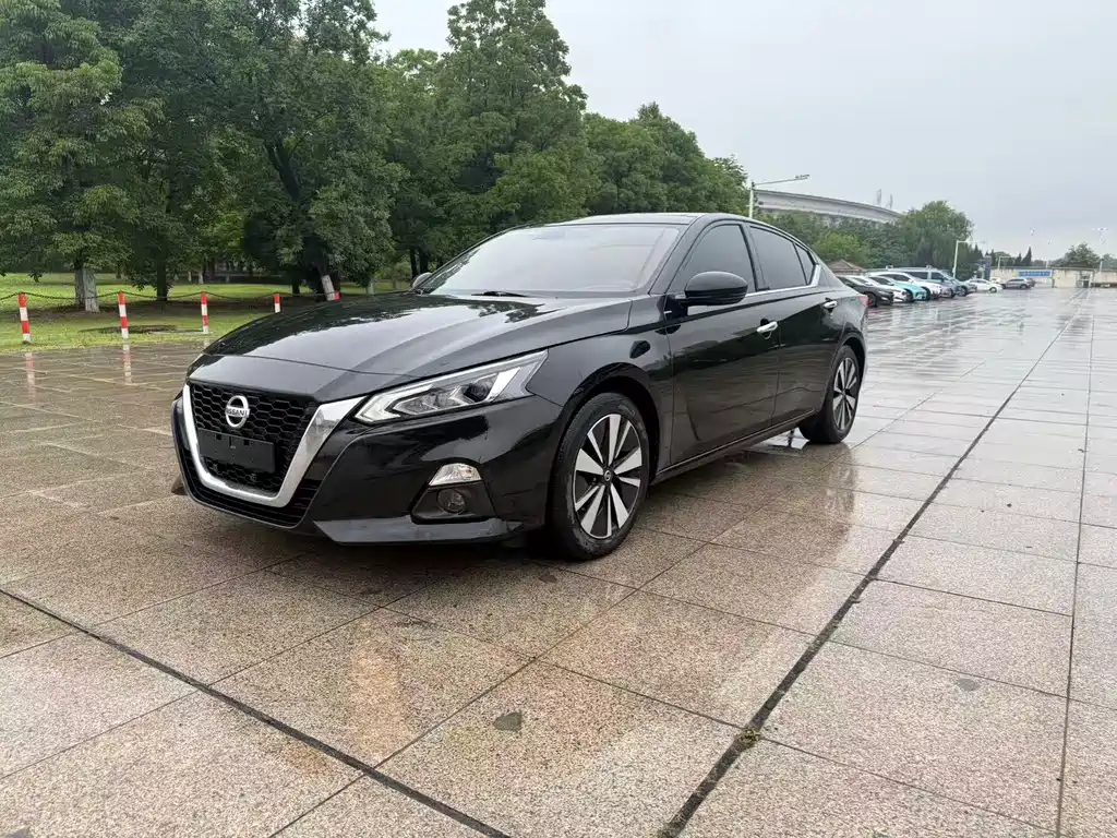 Nissan Teana 2022 — фото 3