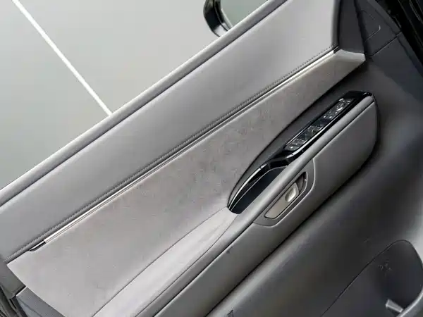 Lexus LM 2024