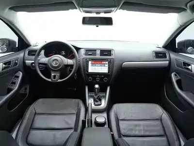 Volkswagen Sagitar 2014