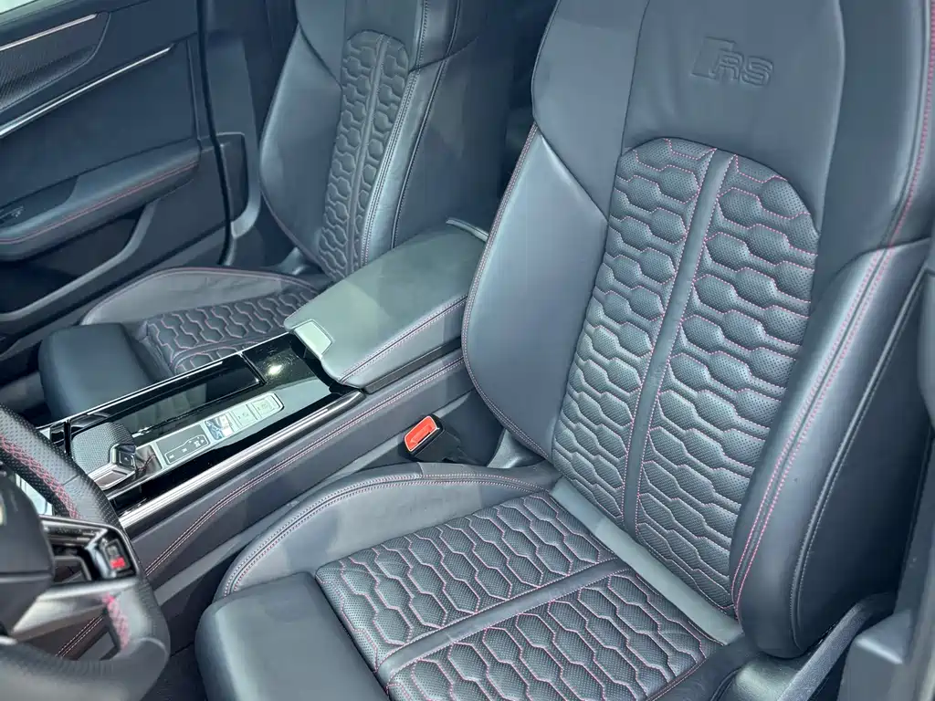 Audi RS 6 2023 — фото 12