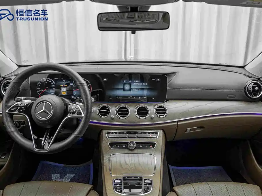 Mercedes-Benz E-Class 2022 — фото 13