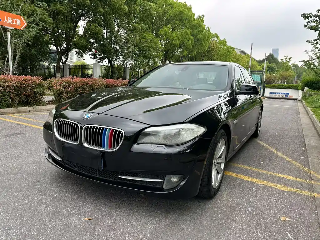 BMW 5 Series 2011