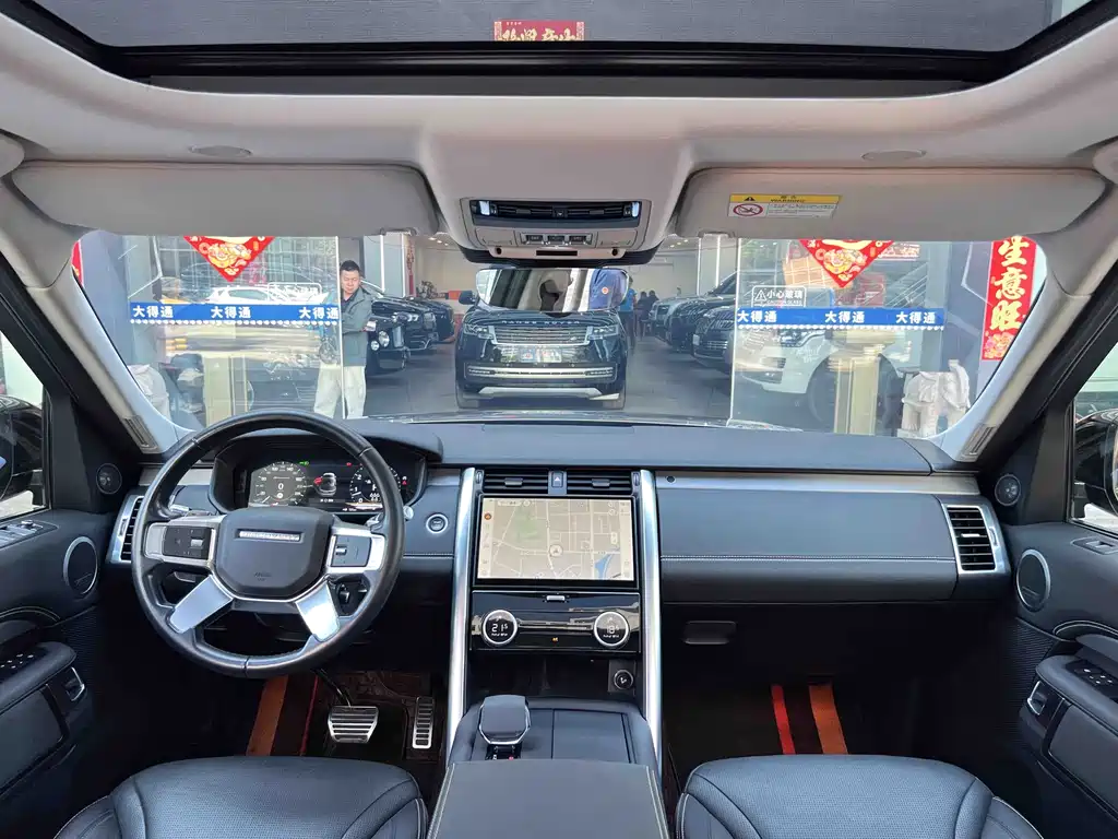 Land Rover Discovery 2022 — фото 12