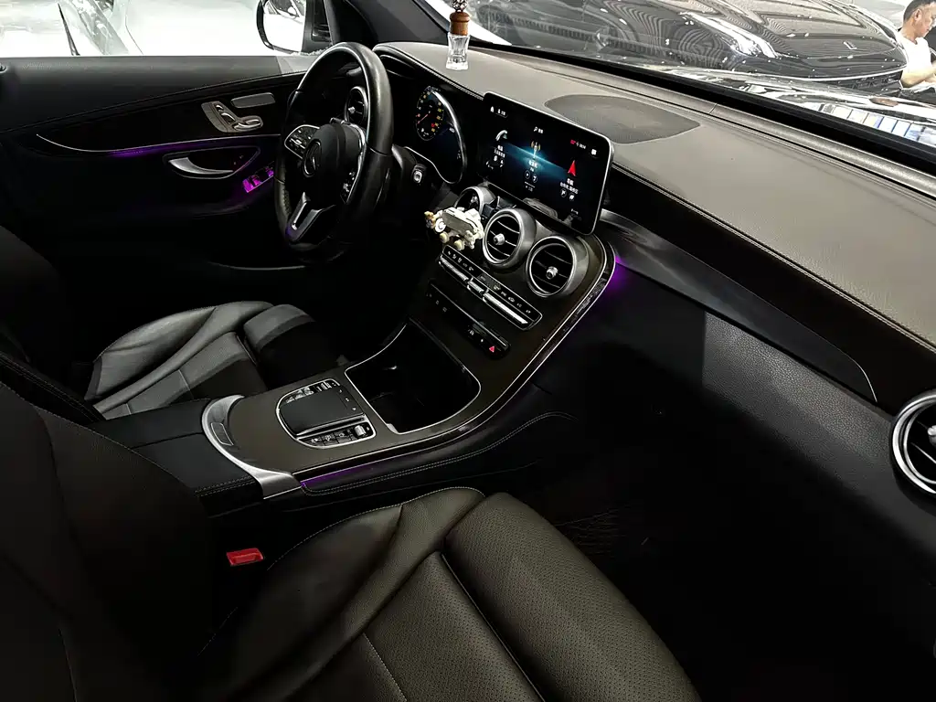 Mercedes-Benz GLC 2020 — фото 11