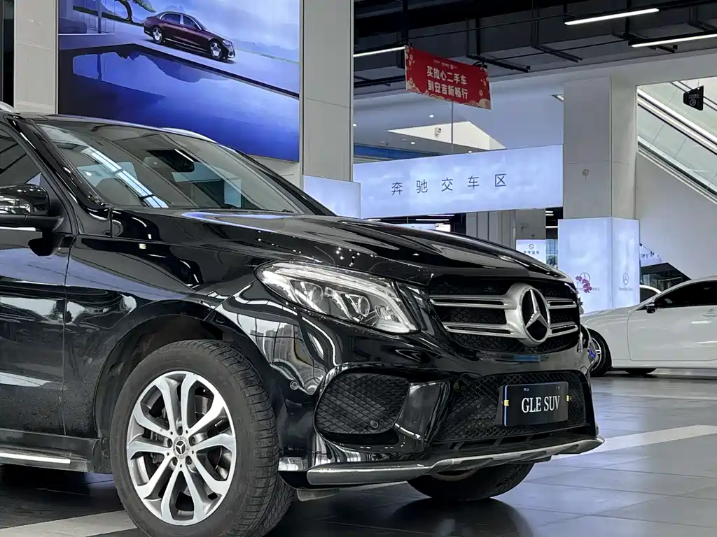 Mercedes-Benz GLE 2018 — фото 4