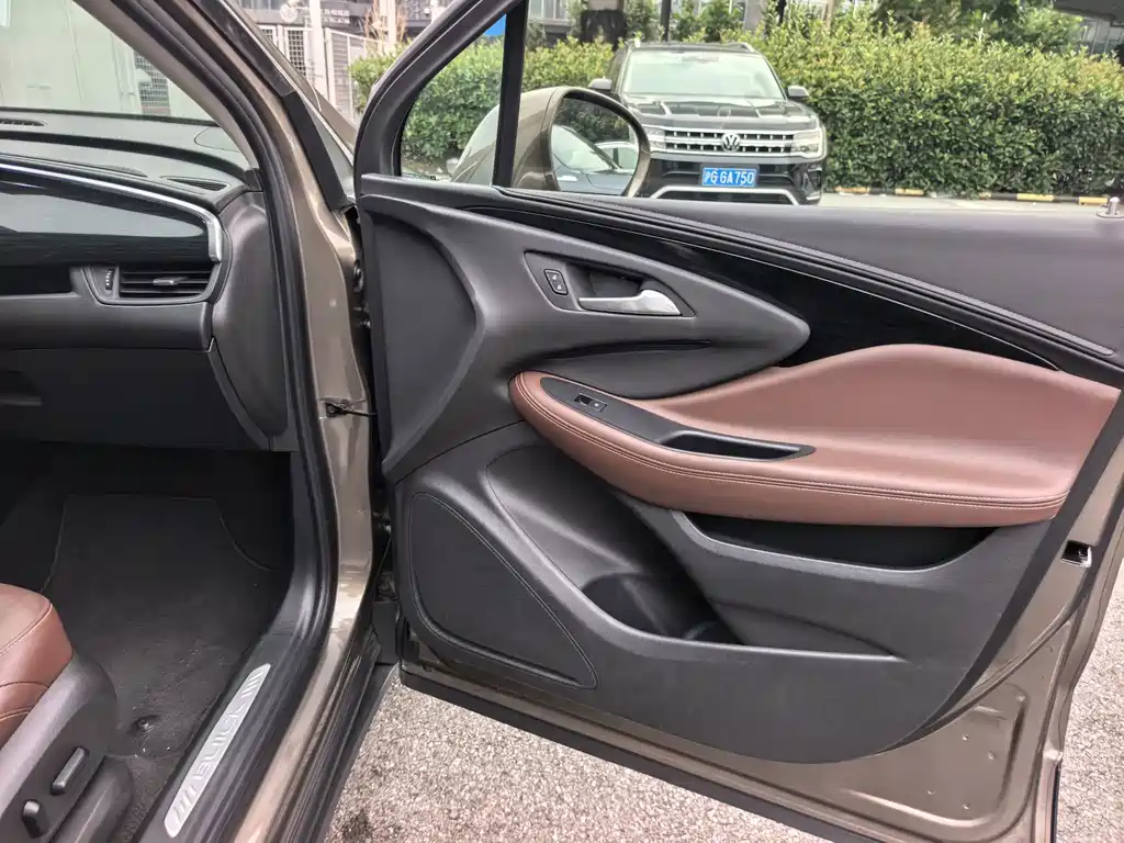 Buick Envision Plus 2019 — фото 11
