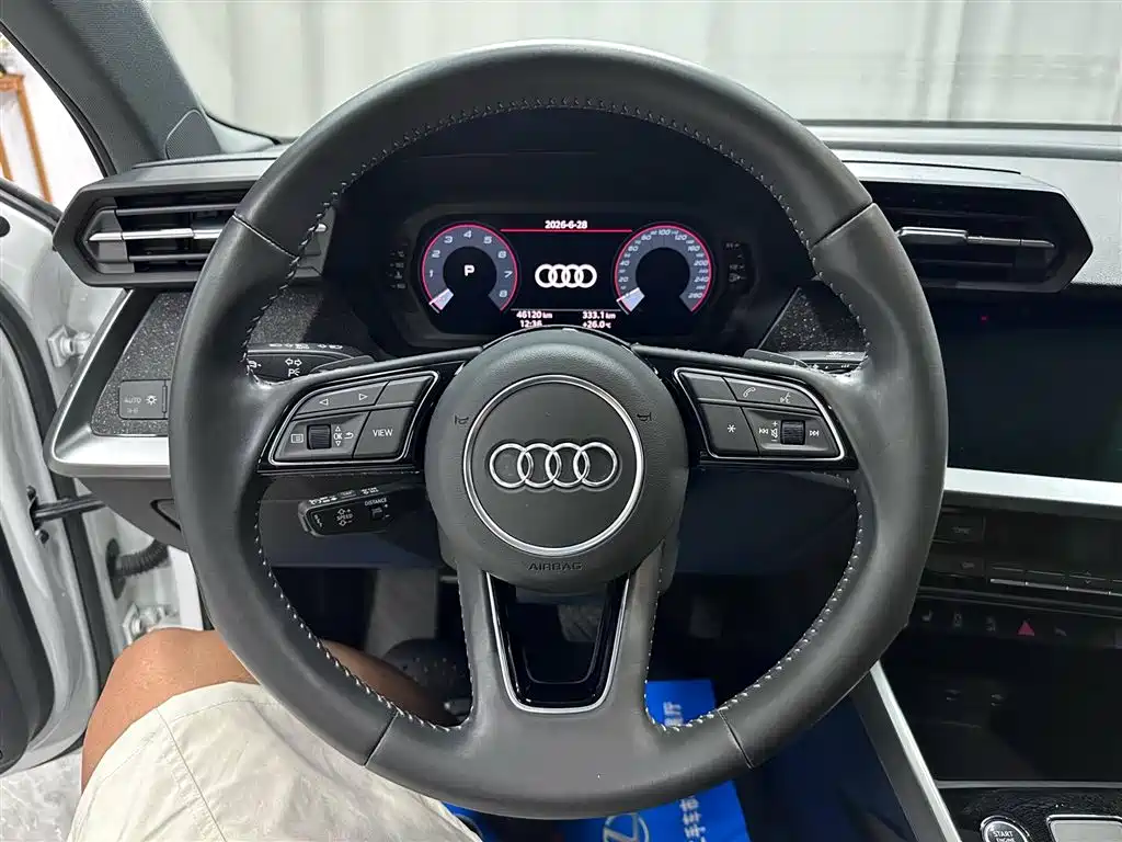 Audi A3 2022 — фото 13