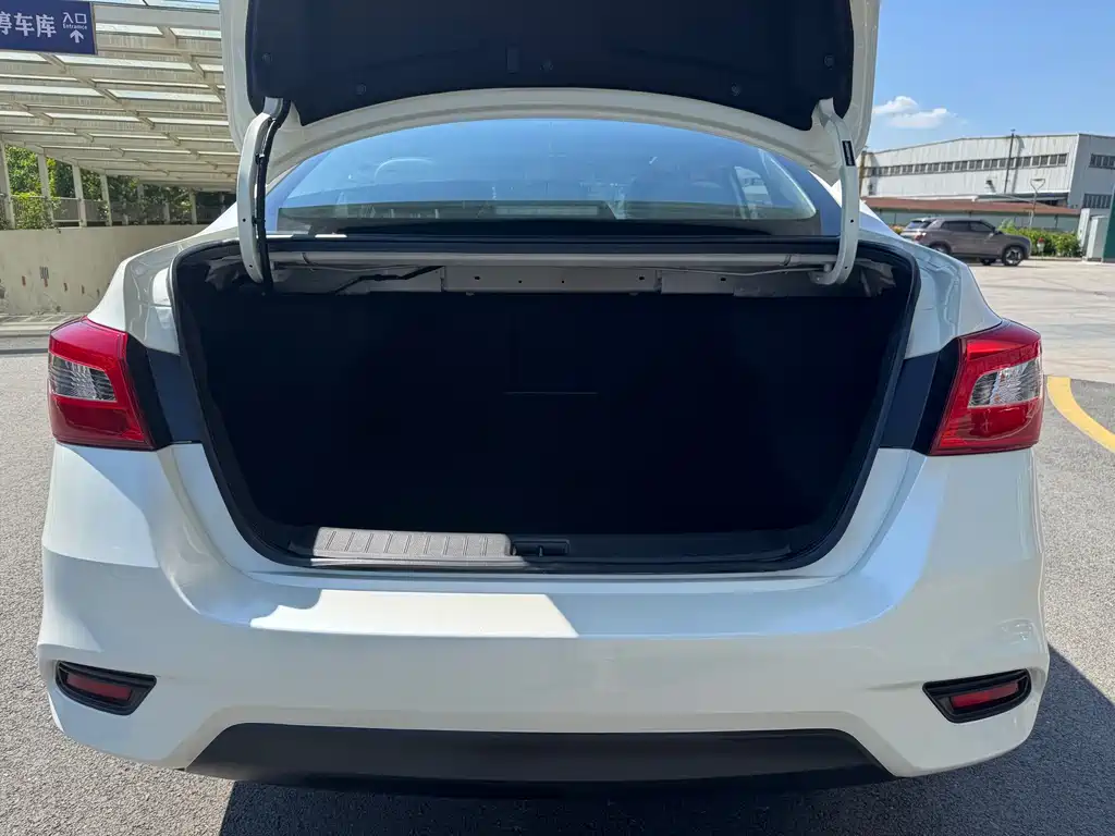 Nissan Sylphy 2021 — фото 21