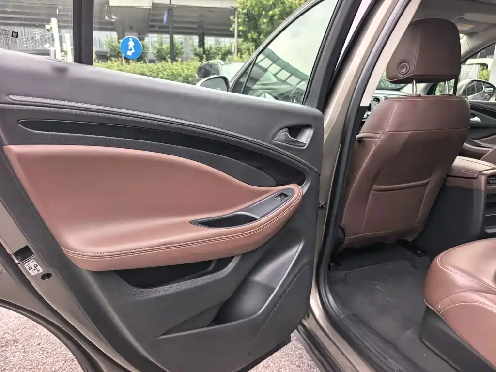 Buick Envision Plus 2019 — фото 18