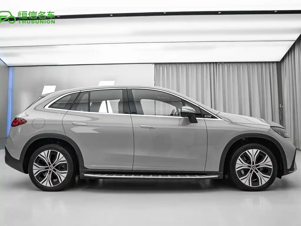 Mercedes-Benz EQE SUV 2023