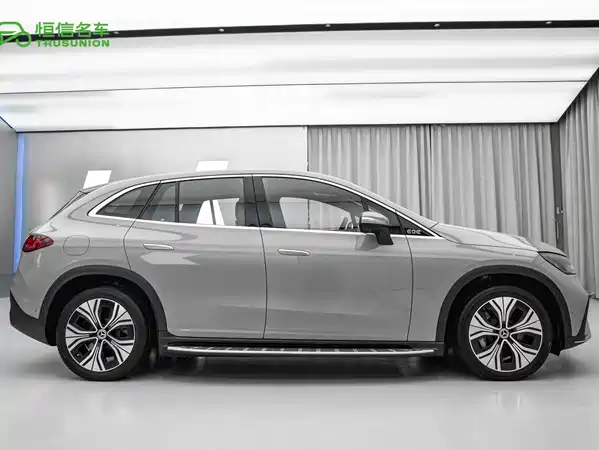 Mercedes-Benz EQE SUV 2023