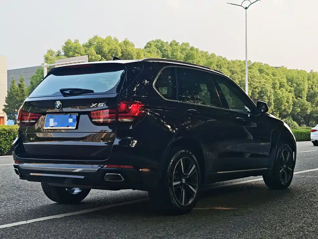 BMW X5 2017 — фото 28